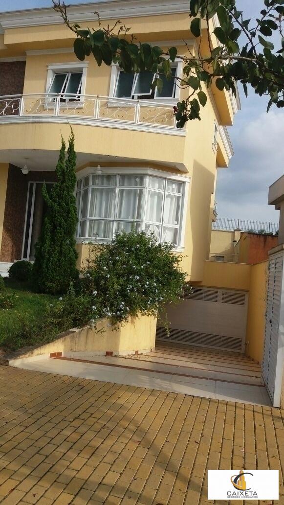 Casa de Condomínio à venda com 4 quartos, 430m² - Foto 2