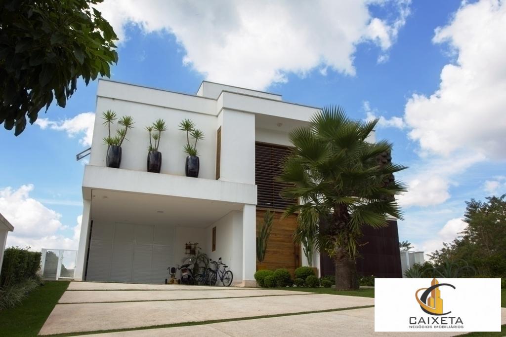 Casa de Condomínio à venda e aluguel com 5 quartos, 504m² - Foto 1