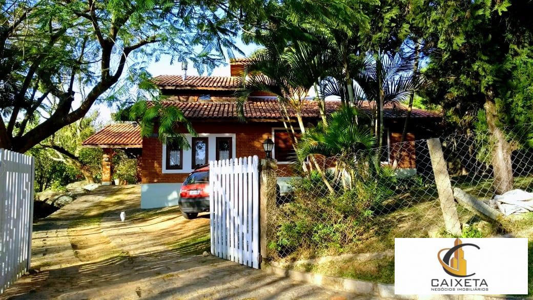 Casa de Condomínio à venda e aluguel com 3 quartos, 500m² - Foto 2