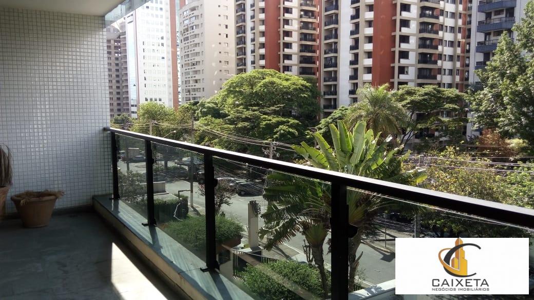 Apartamento à venda com 4 quartos, 298m² - Foto 1