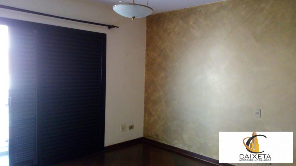 Apartamento à venda com 4 quartos, 298m² - Foto 9