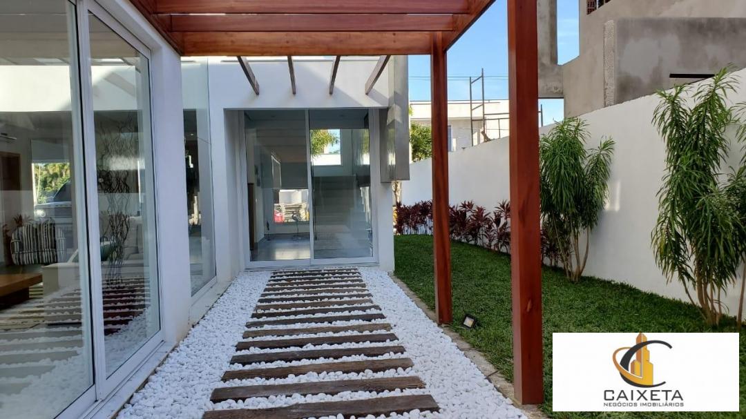 Casa de Condomínio à venda com 6 quartos, 450m² - Foto 11