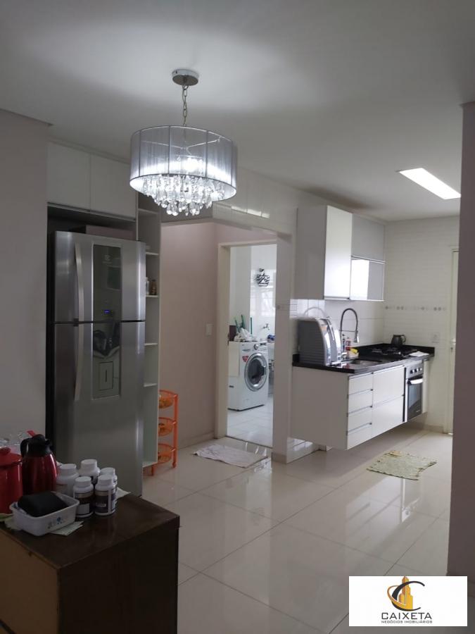 Apartamento à venda com 3 quartos, 115m² - Foto 2