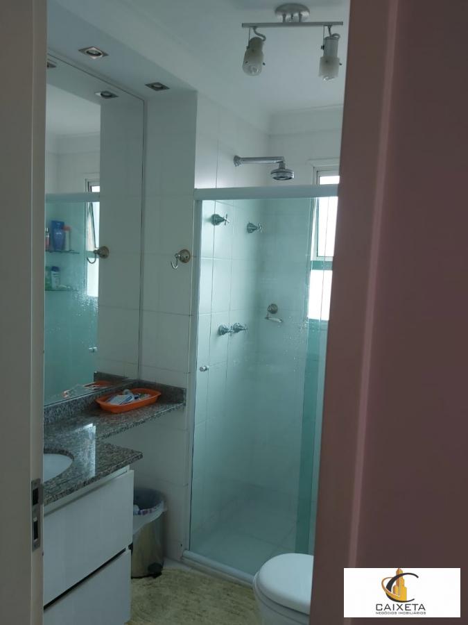 Apartamento à venda com 3 quartos, 115m² - Foto 19