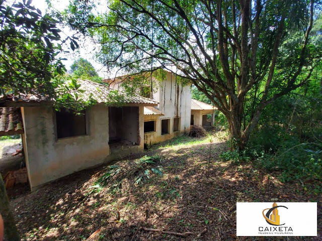 Fazenda à venda com 4 quartos, 300m² - Foto 1