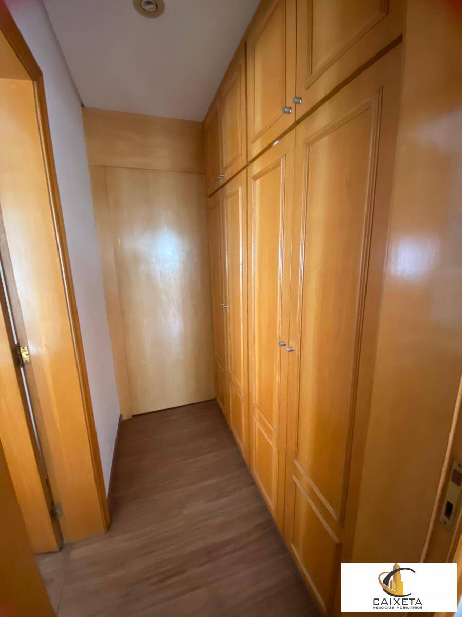 Apartamento à venda com 4 quartos, 183m² - Foto 16