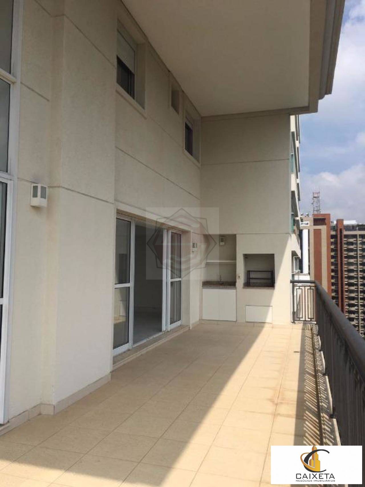 Apartamento à venda com 3 quartos, 270m² - Foto 12