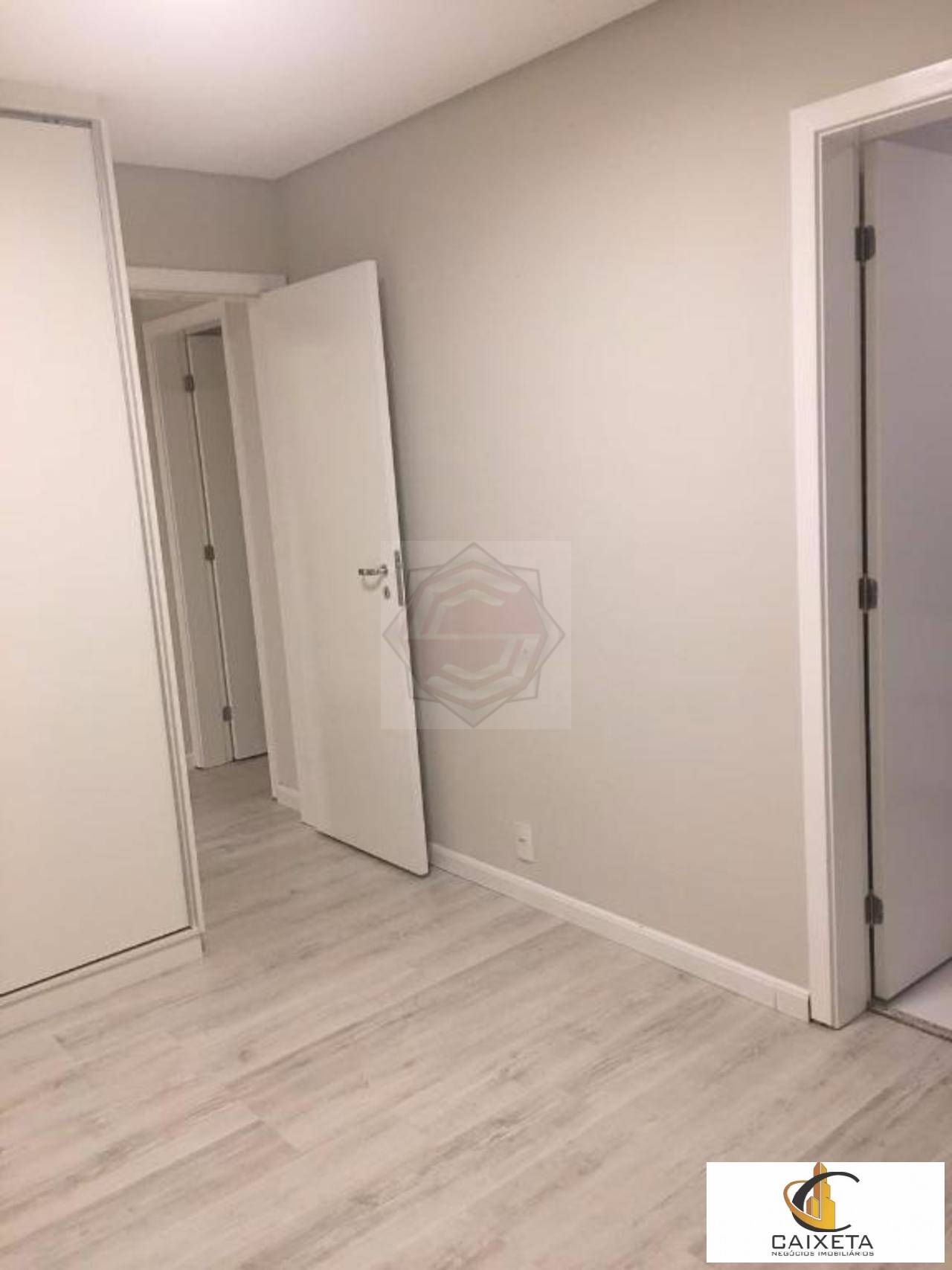 Apartamento à venda com 3 quartos, 270m² - Foto 26