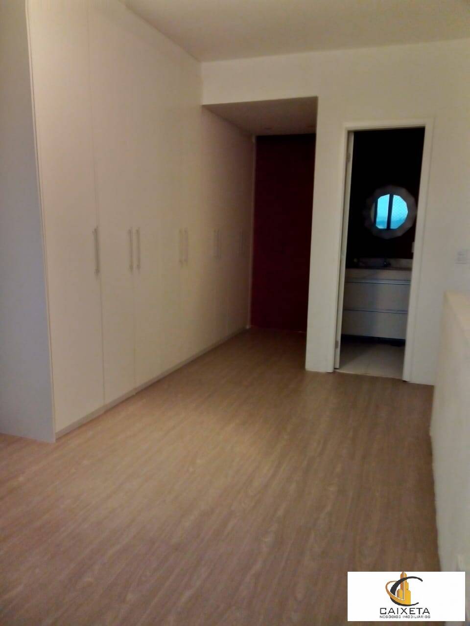 Apartamento à venda com 1 quarto, 50m² - Foto 12