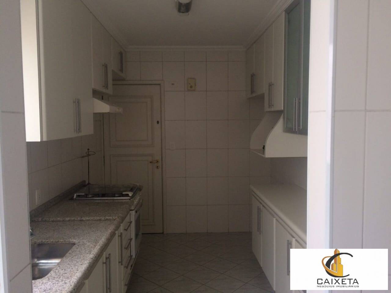 Apartamento à venda com 4 quartos, 260m² - Foto 12