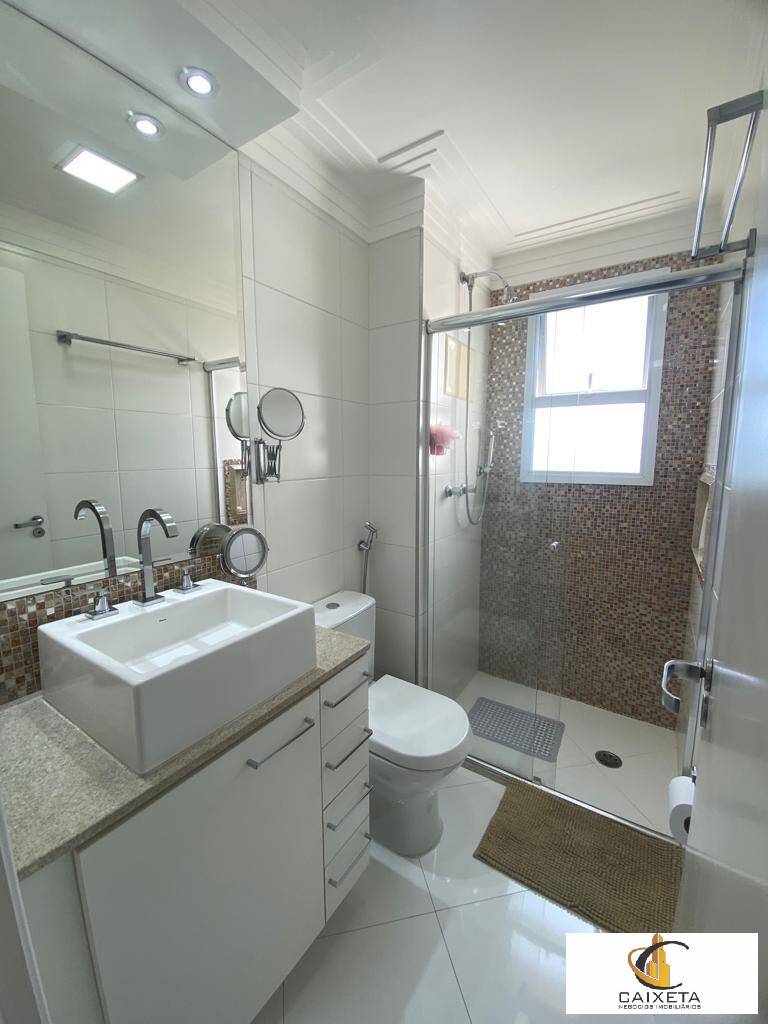 Apartamento à venda com 4 quartos, 202m² - Foto 37