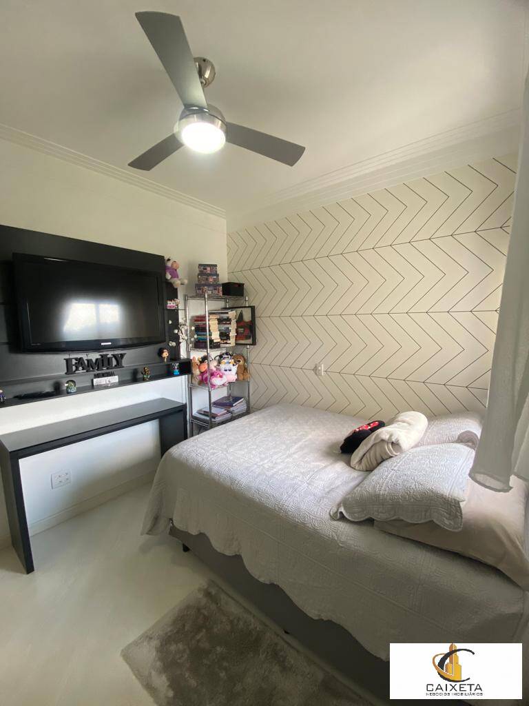 Apartamento à venda com 4 quartos, 202m² - Foto 31