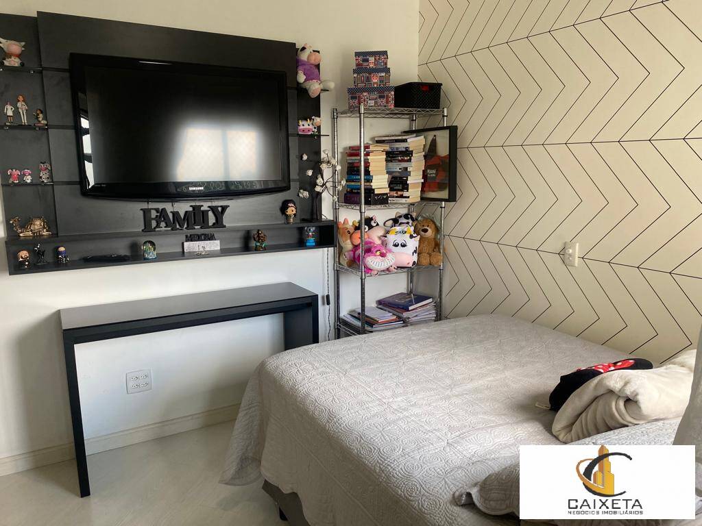 Apartamento à venda com 4 quartos, 202m² - Foto 29