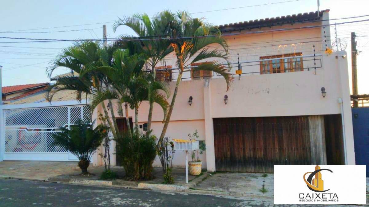 Casa à venda com 4 quartos, 700m² - Foto 1