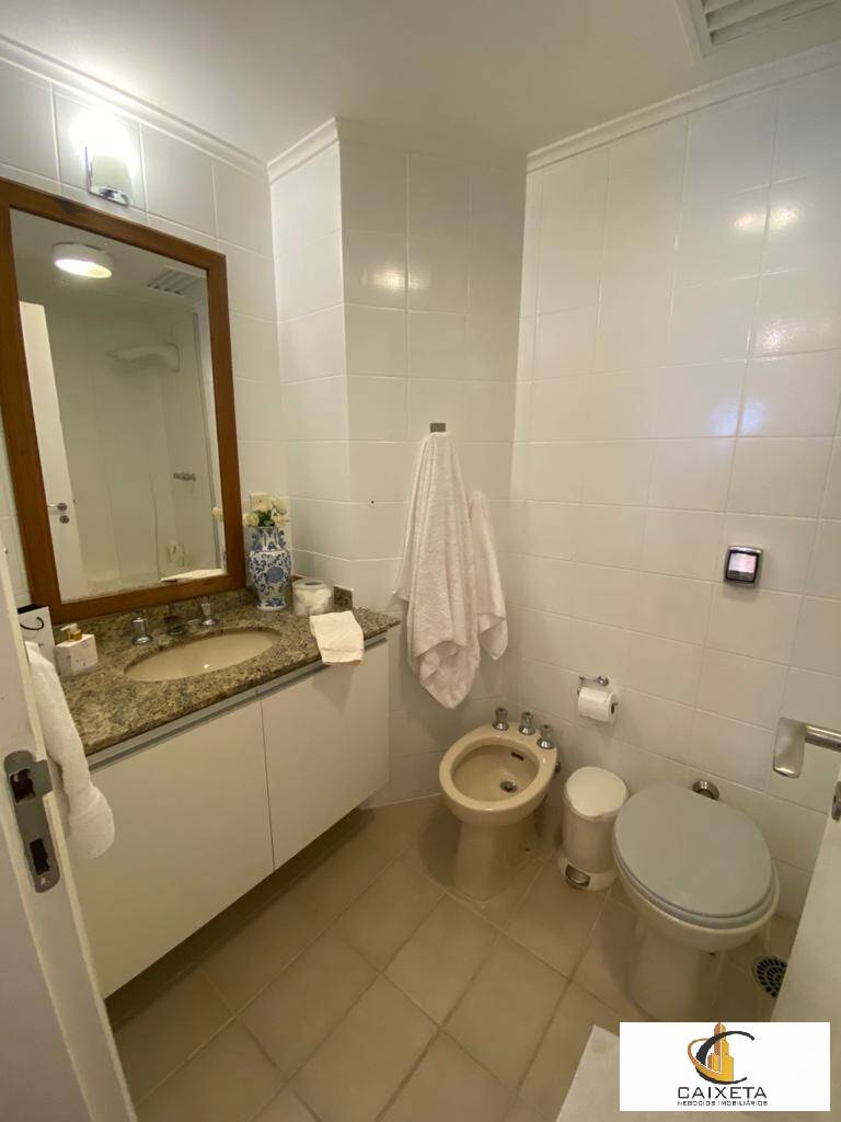 Apartamento à venda com 3 quartos, 114m² - Foto 18