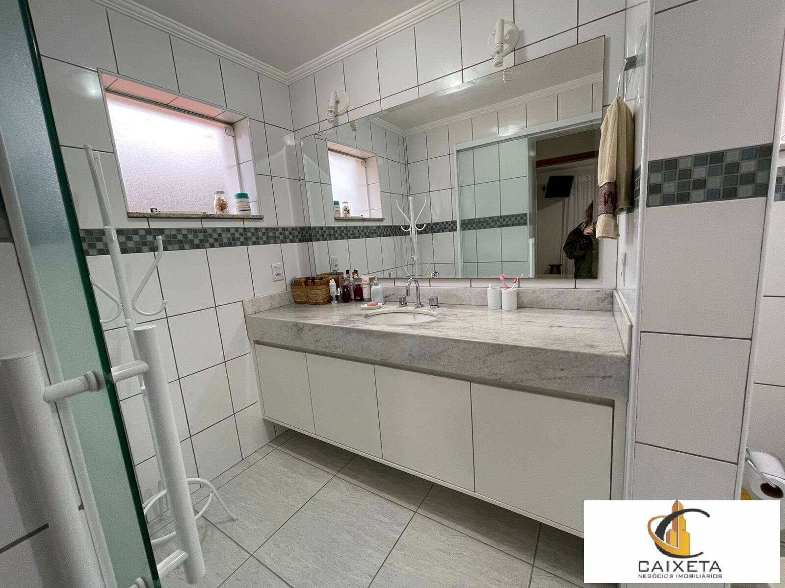 Casa de Condomínio à venda com 3 quartos, 378m² - Foto 17