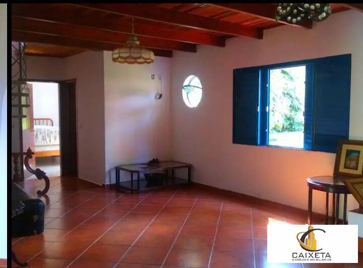 Fazenda à venda com 4 quartos, 640m² - Foto 35