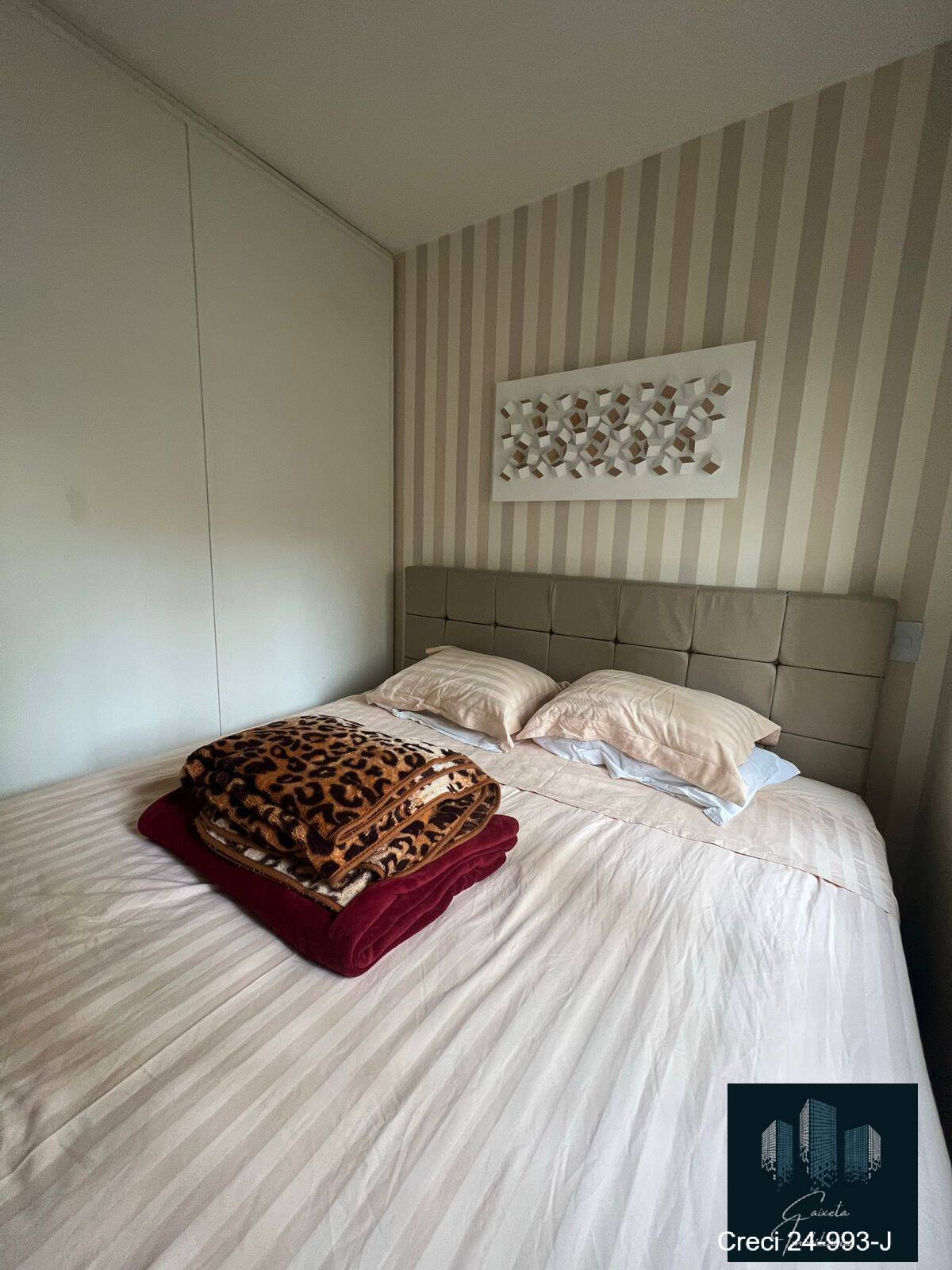 Apartamento à venda com 2 quartos, 76m² - Foto 10