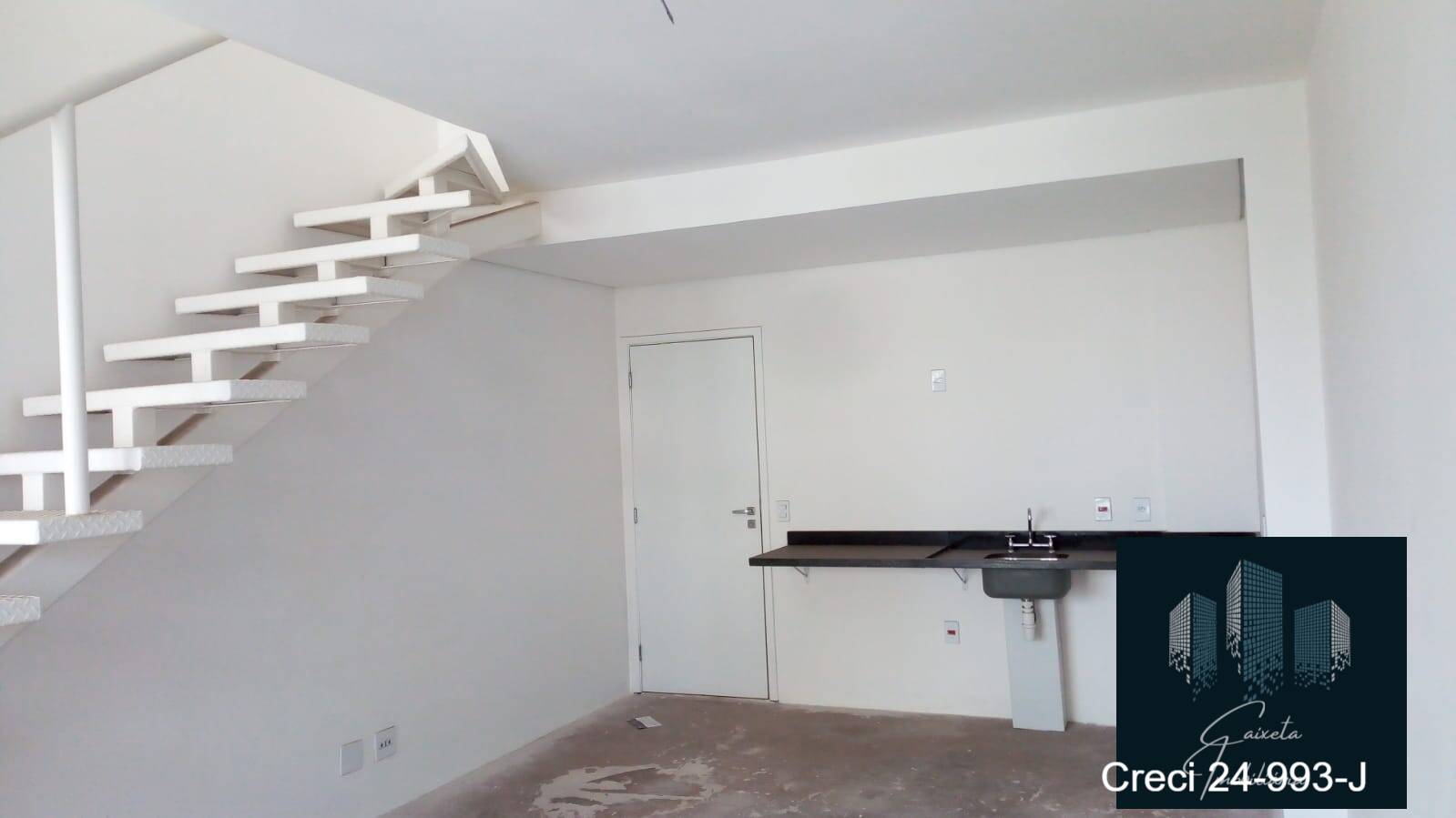 Apartamento à venda com 1 quarto, 50m² - Foto 24