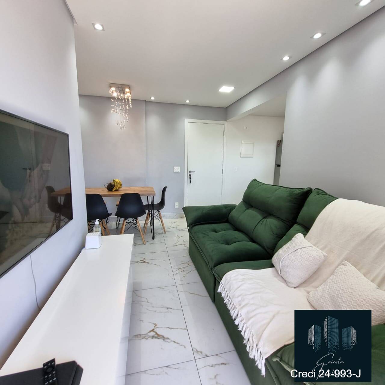 Apartamento à venda com 2 quartos, 61m² - Foto 2