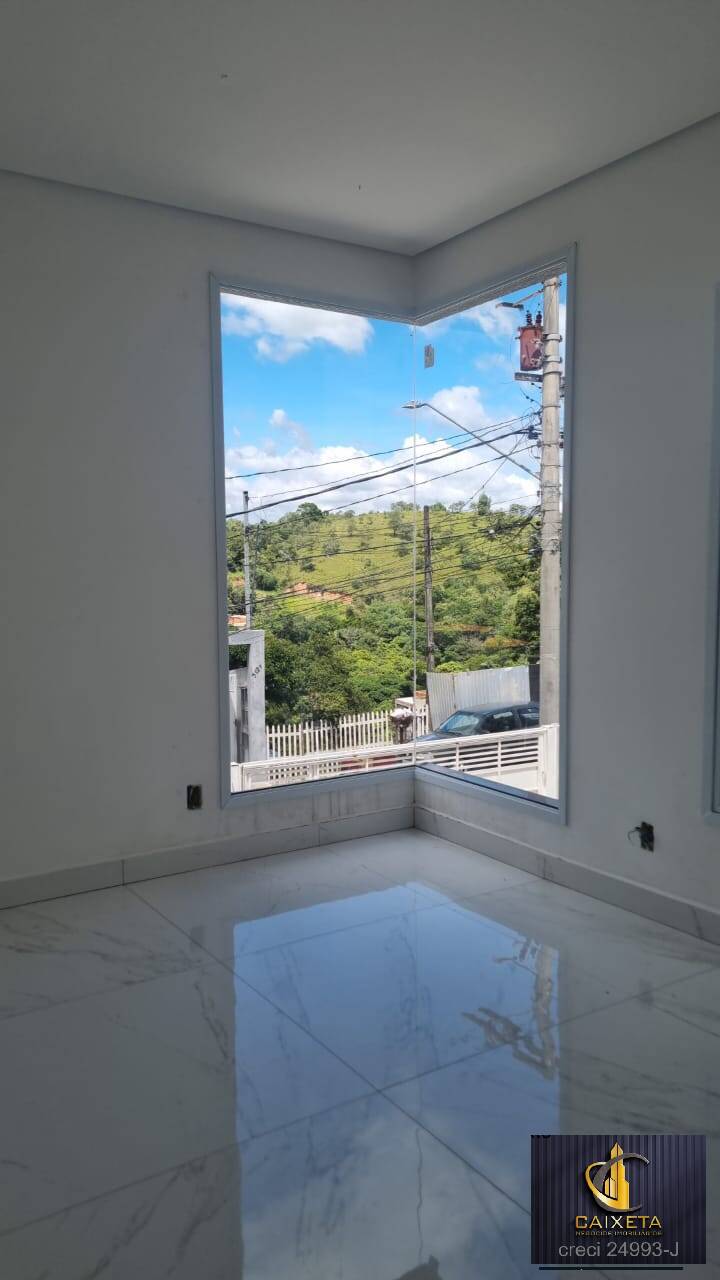 Sobrado à venda com 2 quartos, 100m² - Foto 1