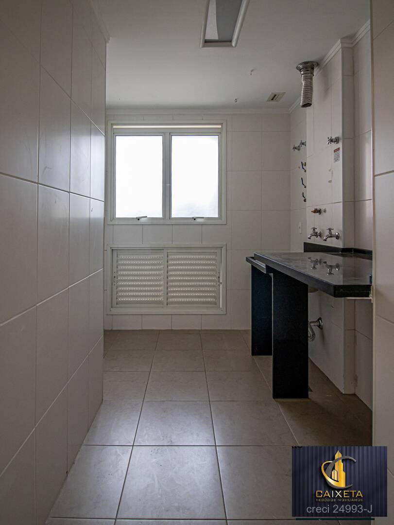 Apartamento à venda com 3 quartos, 172m² - Foto 10