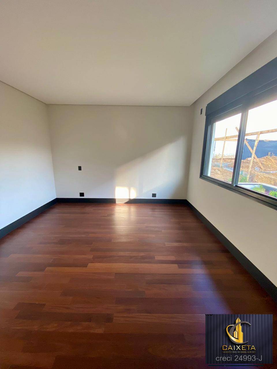 Casa de Condomínio à venda com 4 quartos, 566m² - Foto 24