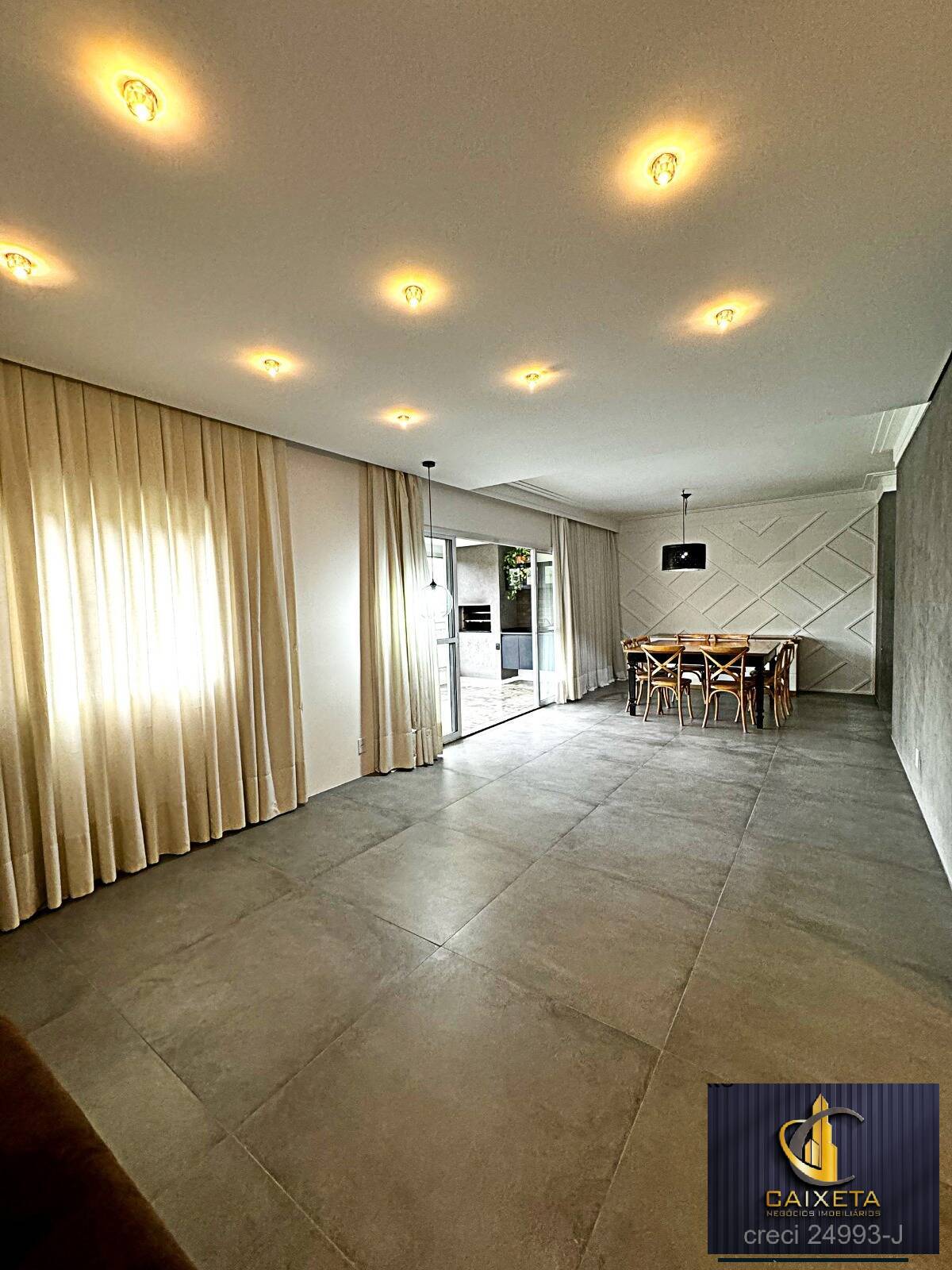 Apartamento à venda com 3 quartos, 132m² - Foto 3