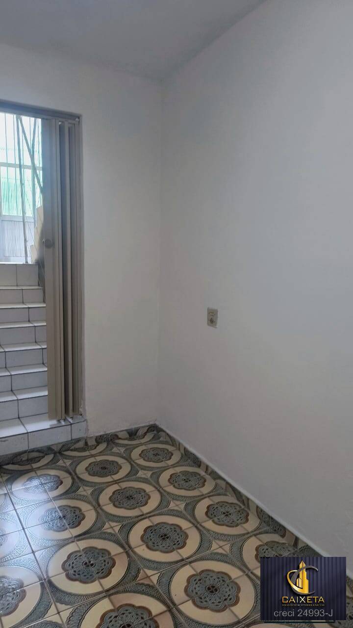 Casa à venda com 5 quartos, 180m² - Foto 18