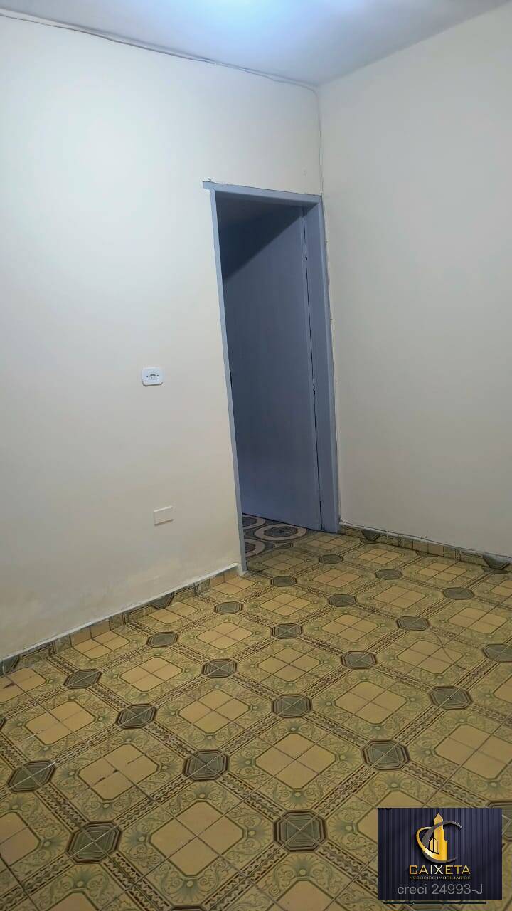 Casa à venda com 5 quartos, 180m² - Foto 25