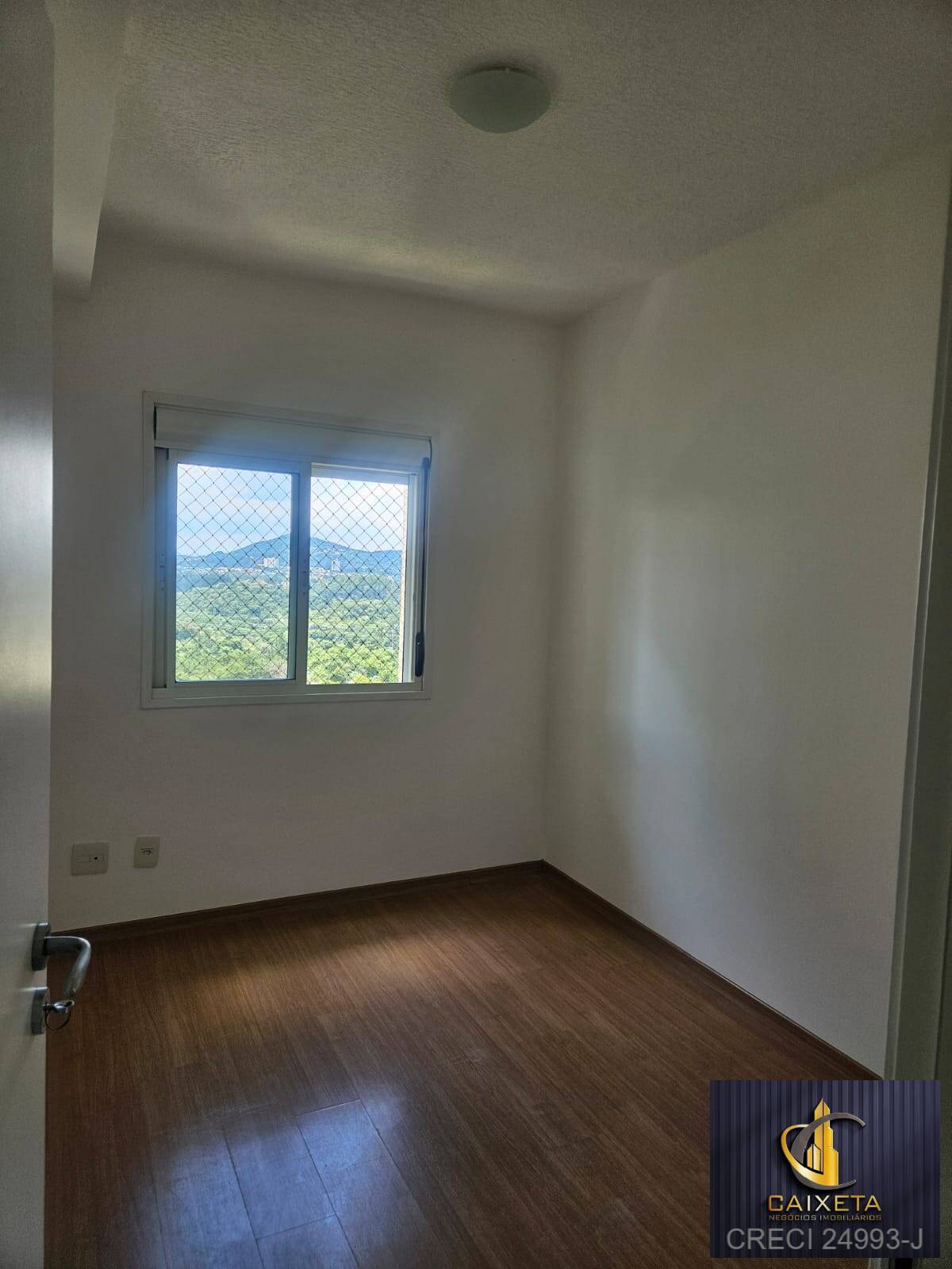 Apartamento à venda com 2 quartos, 68m² - Foto 8