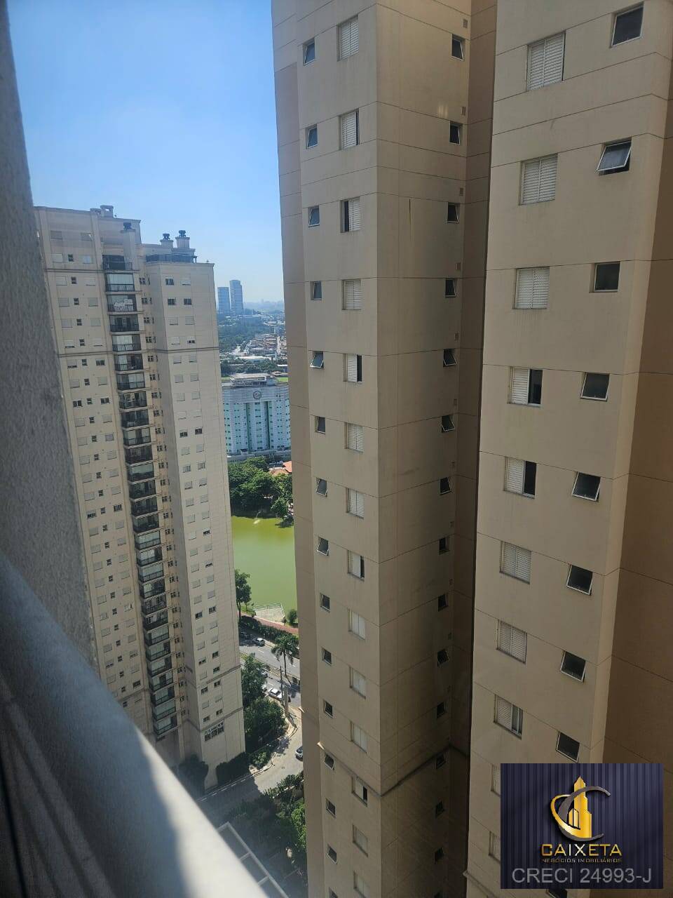 Apartamento à venda com 2 quartos, 85m² - Foto 11