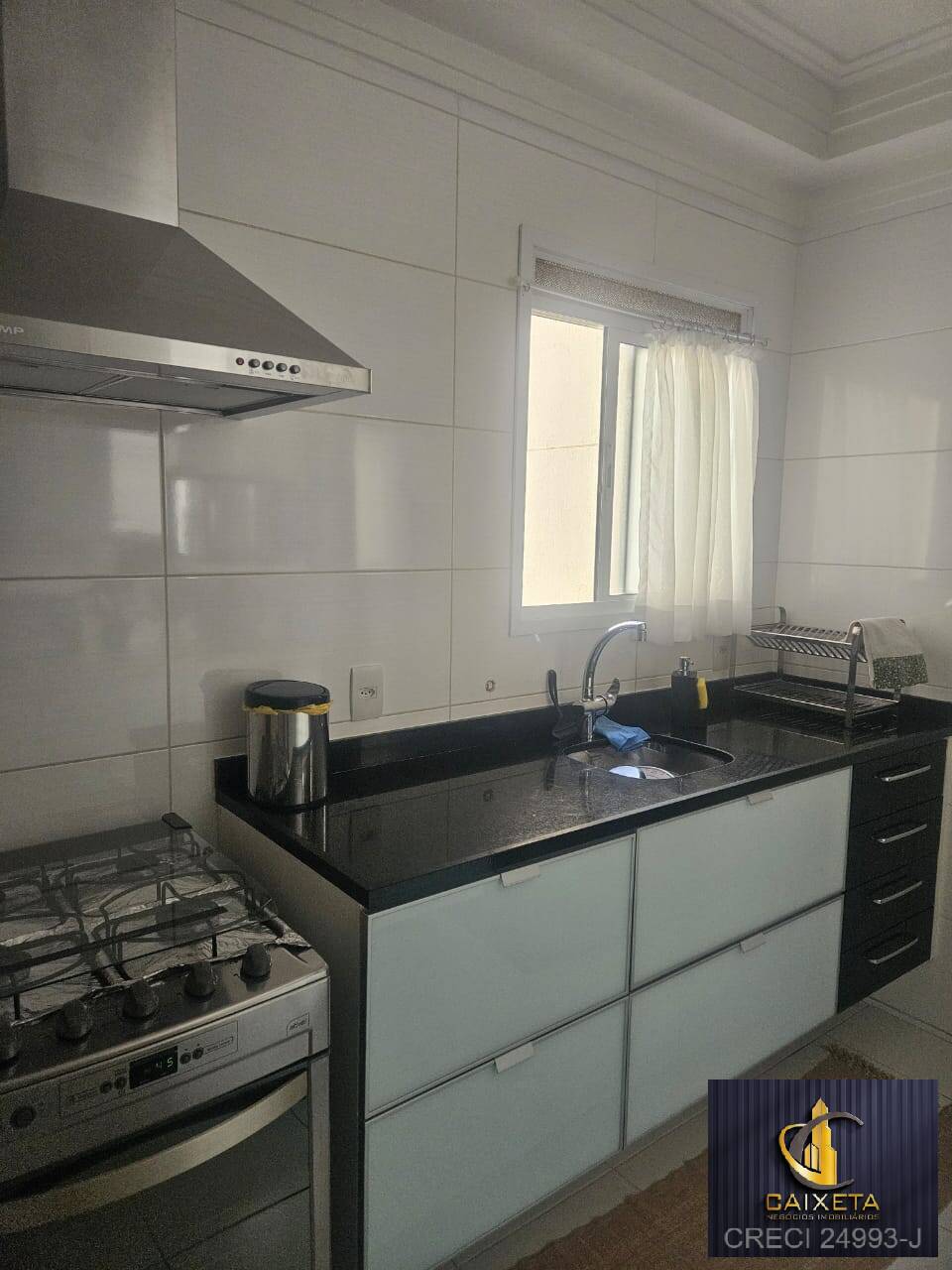 Apartamento à venda com 2 quartos, 85m² - Foto 2